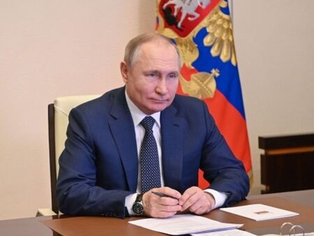 Сенатът осъди Путин като военнопрестъпник