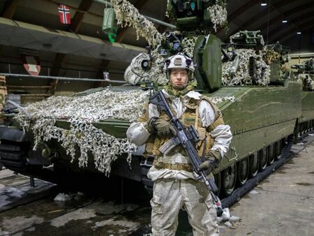 Норвегия увеличава армията си заради Русия