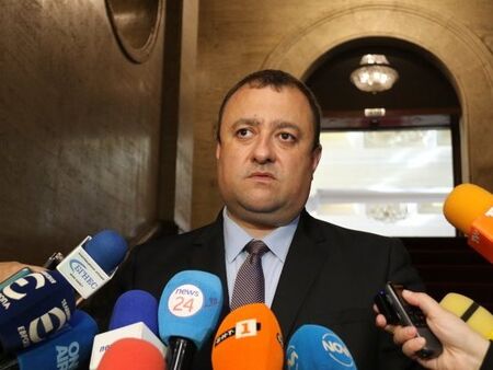 Земеделският министър за „Севан”: Дали сме гратисен период, за да се декларират верните количества зърно