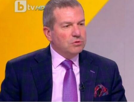 Адвокатът на Борисов: Скандалът е много голям, Петков е привиквал полицейски началници, казвал им е какво да правят
