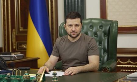 Украйна забрани 11 проруски партии и обедини телевизиите в 1