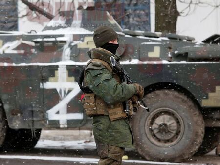 Бомбардират жилищни квартали в Киев, има жертви