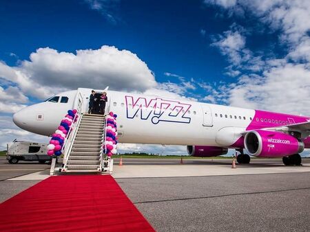 И това лято Wizz Air ще има в Бургас база с 18 маршрута, 4 от тях нови