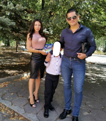 Спортният министър на Слави сложил силикон на жена си! Нина Василева прилича на плеймейтка