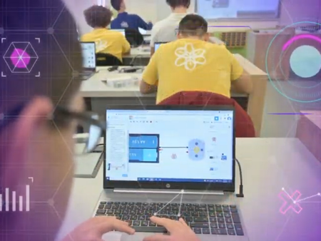 Aтрактивен видео клип рекламира обучението в IT гимназията в Бургас