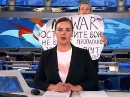 Немски вестник нае руската журналистка, призовала в ефир за спиране на войната