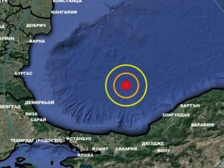 От последните минути: Силно земетресение в Черно море, усетено е във Варна и Бургас