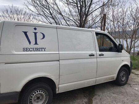 Ето какво наказание отнесе рекламният агент Филип за фалшивия микробус на VIP security