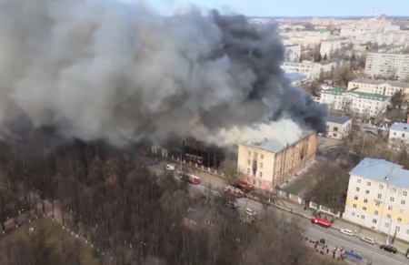 Пожар погуби петима във военен научно-изследователски институт в Русия. Атака ли е?