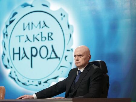 Слави: Украйна трябва да бъде подпомогната и с оръжие, време разделно е