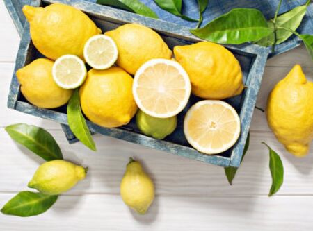 Нарязани лимони до леглото чистят негативната енергия