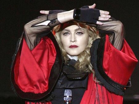 Мадона скъса с младото си гадже, той се изнесе от дома й