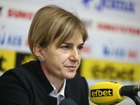 Екатерина Дафовска подаде оставка