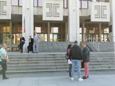 Извънредно! Сигнал за бомба в Съдебната палата в Бургас