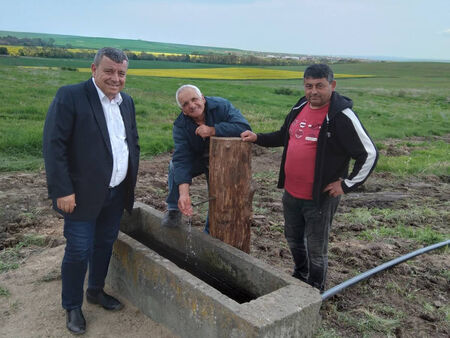 Монтираха чешма край крепостта Русокастро в Камено, продължава превръщането на района в туристическа дестинация