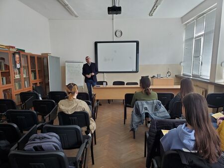 Немската езикова гимназия в Бургас участник в Образователната програма на Окръжния и Районния съд