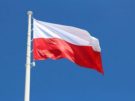 Заляха с червена боя посланика на Русия в Полша