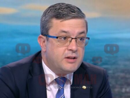 Тома Биков: В ценови шок сме от 9 месеца, но заради протестите властта прие мерки