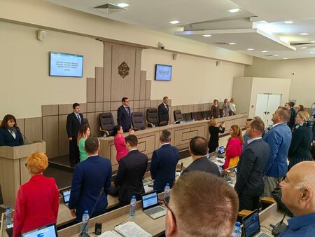 Общинският съвет на Бургас се събира извънредно заради хуманитарната криза с украинските бежанци