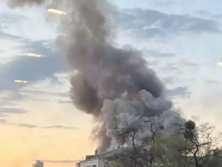 Силни експлозии разтърсиха Киев