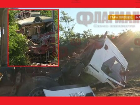Трагедия край Гара Орешец: Влак се заби в камион, трима загинали