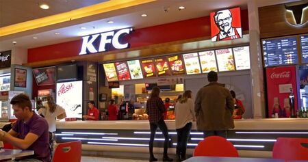 Клиенти на KFC на бунт заради скъпа салата Айсберг