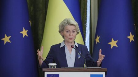 Урсула фон дер Лайен: ЕС е изправен пред историческо решение за членството на Украйна