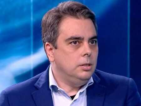Асен Василев за ИТН: Не очаквах да хвърлят държавата под автобуса