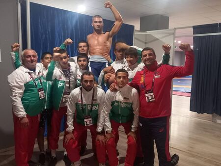 Бургаският талант Димитър Рачев спечели бронз от Европейското първенство по борба