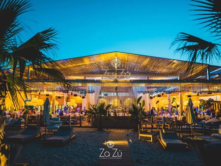 Za Zú Lounge & Restaurant пренесе духа на Сен Тропе у нас