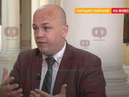 Симов: Обезглавяването на парламента е мутренски акт