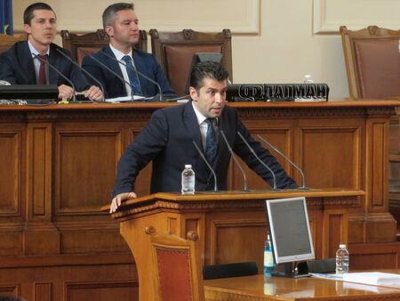 Кирил Петков: Чест е, че водих правителство, свалено от Пеевски, Борисов, Трифонов и Митрофанова