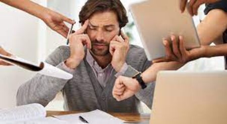 Изследване: Стресът в работата кара хората да говорят по-бързо и по-силно