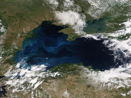 Защо Черно море е най-красивото в света за 1 месец в годината