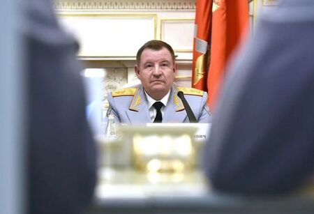 Задържаха трима генерали от руското МВР за злоупотреба със служебното положение