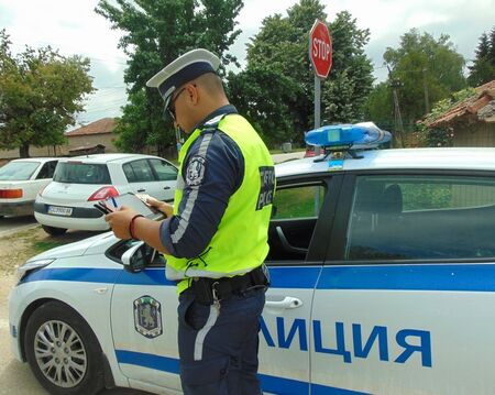 Акция край Стражица: Проверяват шофьори за алкохол и наркотици