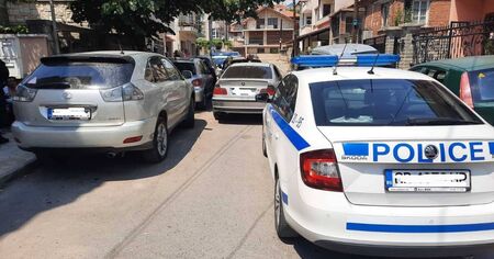 Задържаха дрогиран без книжка след гонка с полицията в Сливен