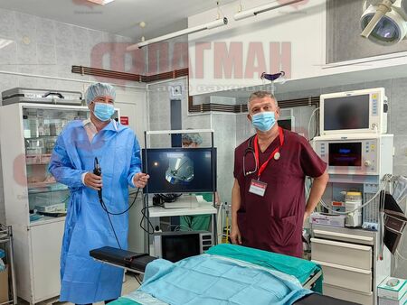Sutherland инвестира в развитието на КОЦ-Бургас, дари уникален видеобронхоскоп и специален хирургически електронож