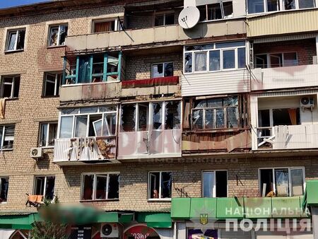 Удари по университет в Харков, поразиха с ракети жилищна сграда