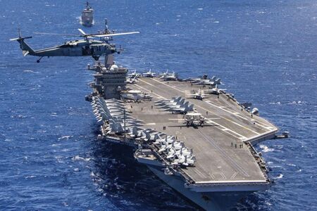 САЩ разположиха военни кораби и самолетоносач край Тайван