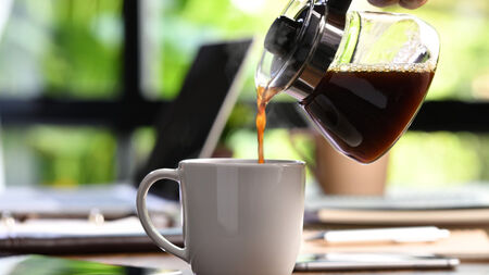 3 притеснителни сигнала, че трябва да намалиш кафето