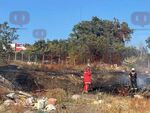 Повече от 7 часа 17 горски служители, пожарникари и доброволци се бореха с огнената стихия край Несебър