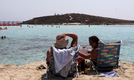 Кипър търси нов модел на туризъм