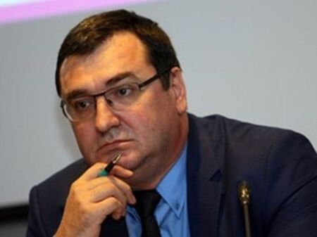 Славчо Атанасов към политиците: Седем пъти мерете, един път режете за Русия и Украйна