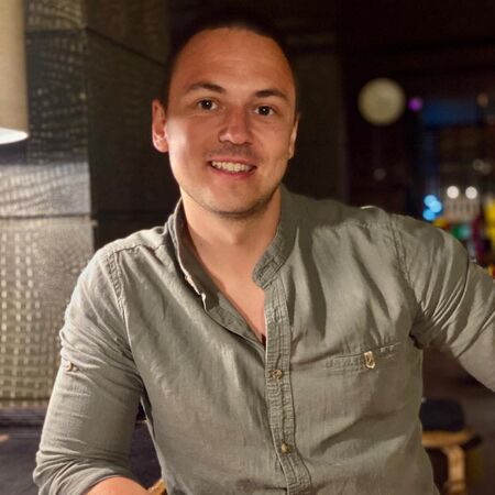 Това са двете имена на униформените които изпълняваха до последен