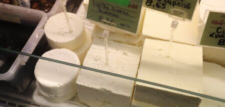 Фалшивото сирене е сред най-поскъпналите стоки