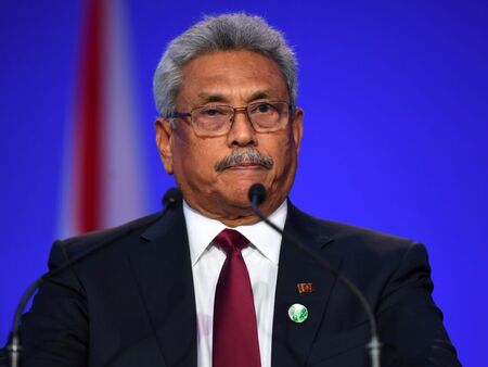 Избягалият президент на Шри Ланка се завърна в страната си