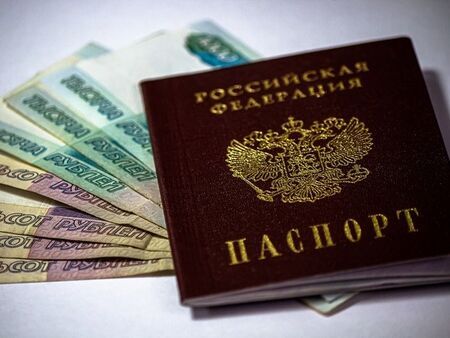 Правителството вдигна двойно цената на визите за руските туристи