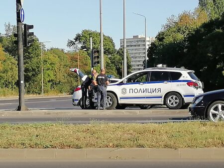 Установено е, че 46-годишната жена е управлявала автомобил, собственост на