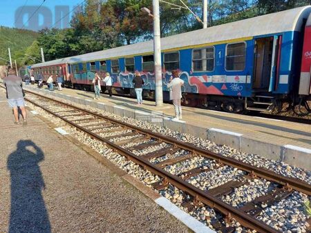 Кошмар за пътниците, влакът от Бургас за София закъснява с над 6 часа